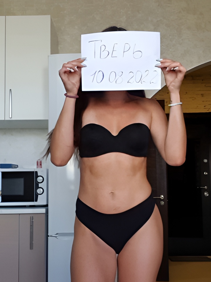 Лорета привлекательная девушка из Армянск цена от 5000 руб