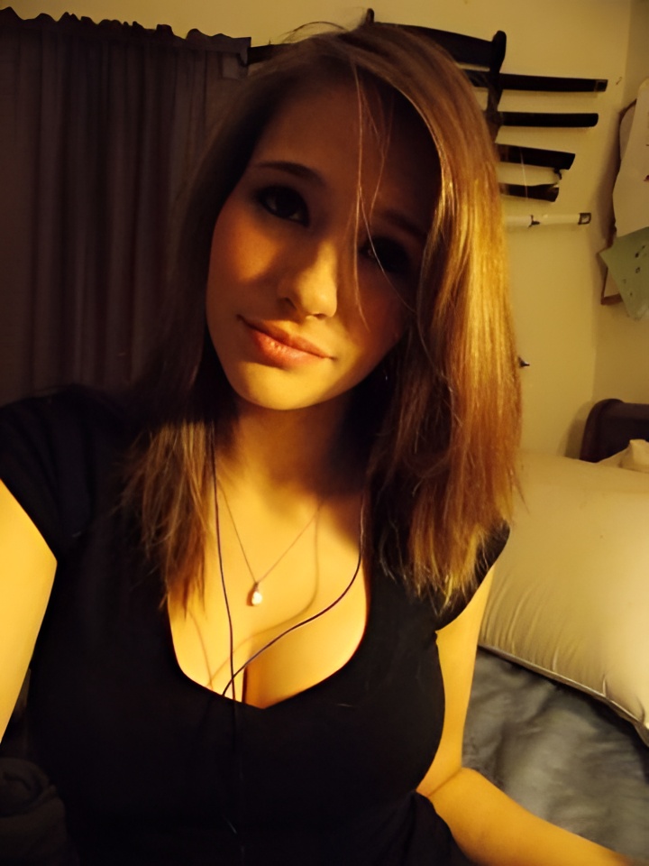 Сабина привлекательная девушка из Армянск цена от 1500 руб