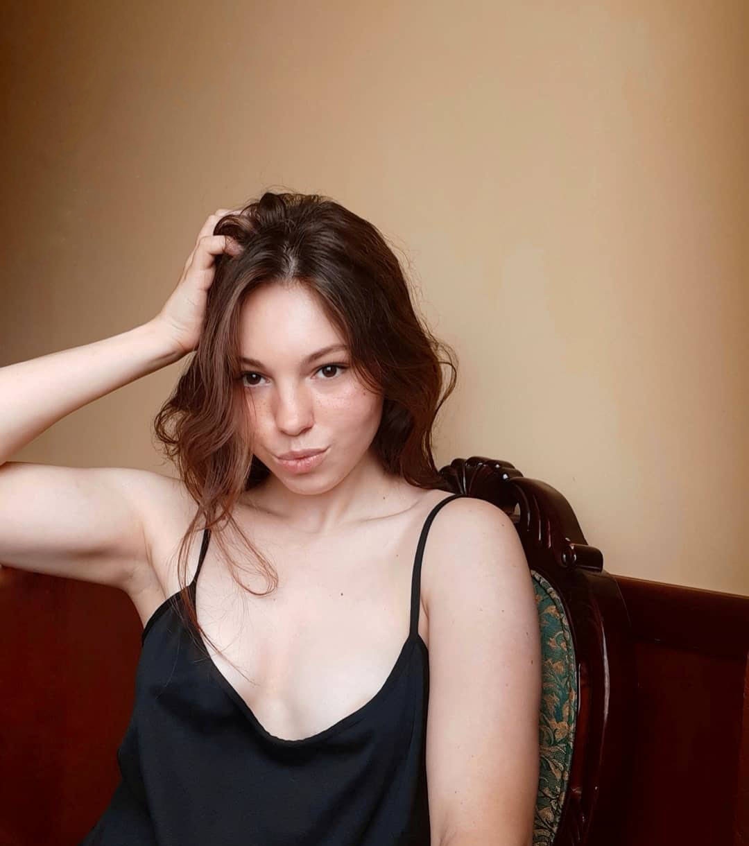 Марго привлекательная девушка из Армянск цена от 3500 руб