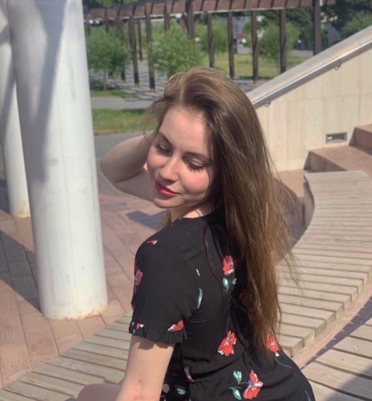 Карина привлекательная девушка из Армянск цена от 3000 руб