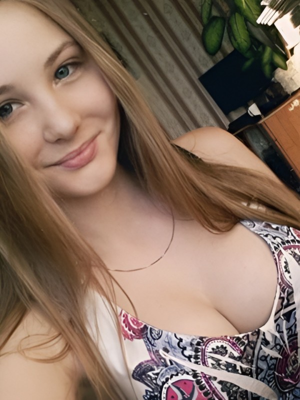 Леся из Армянск